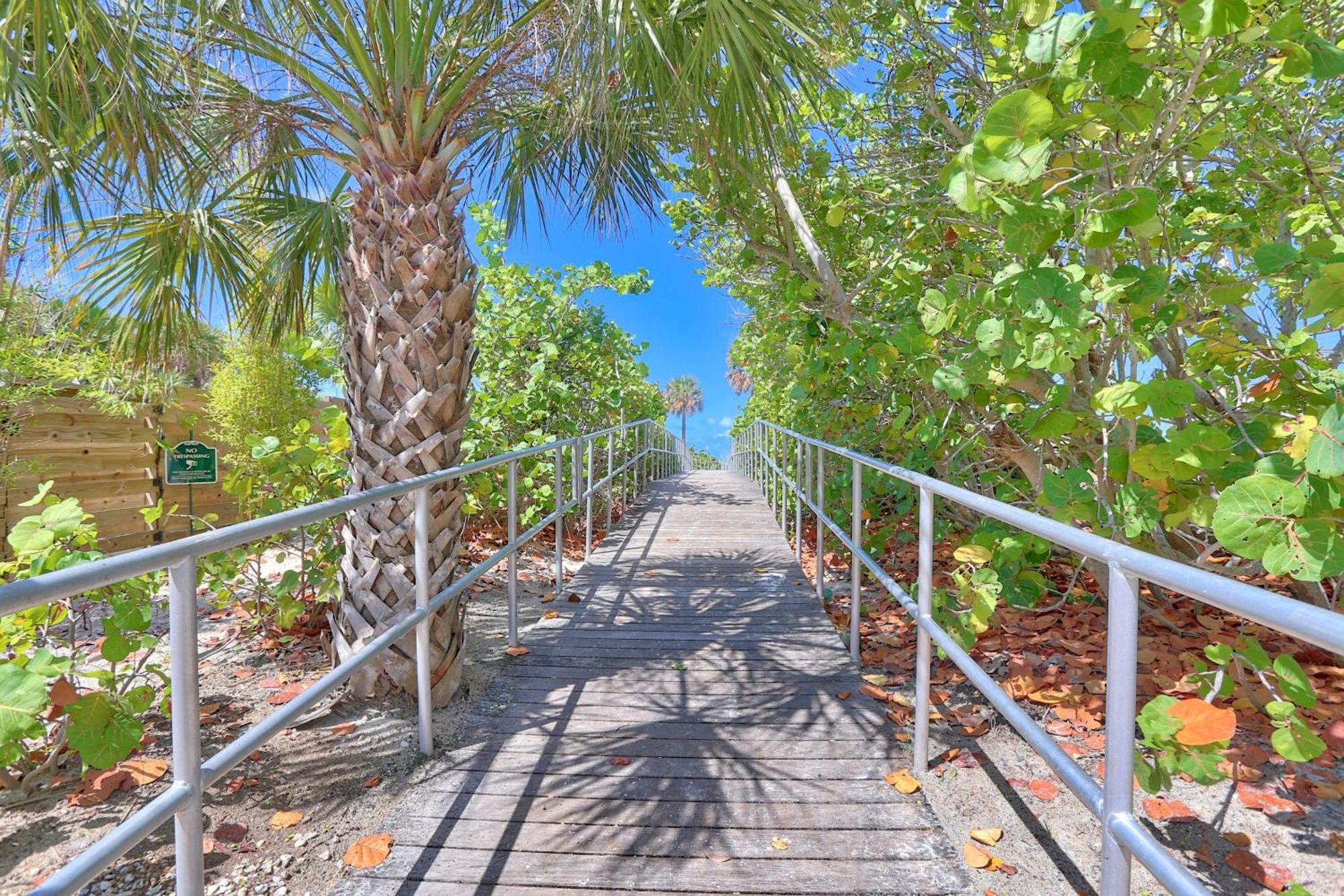 Madeira Bay Resort I 1504 St. Pete Beach Bagian luar foto